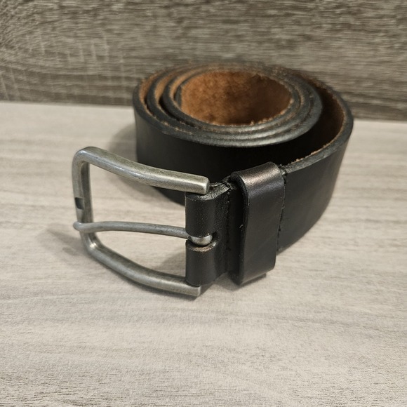 Cuater by‎ Travis Mathew Men's Solid Black/Brown Leather Golf Belt; Size 32 - Picture 1 of 4